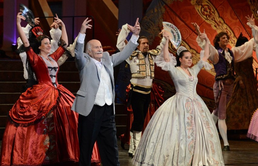 100, или танцы со временем