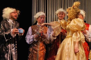 Двенадцать месяцев