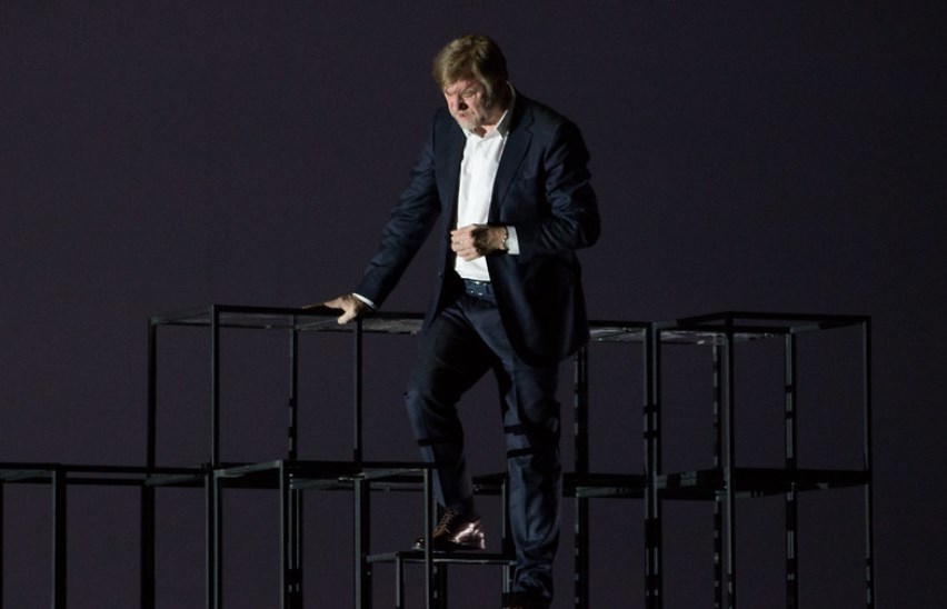 36 часов из жизни одинокого мужчины