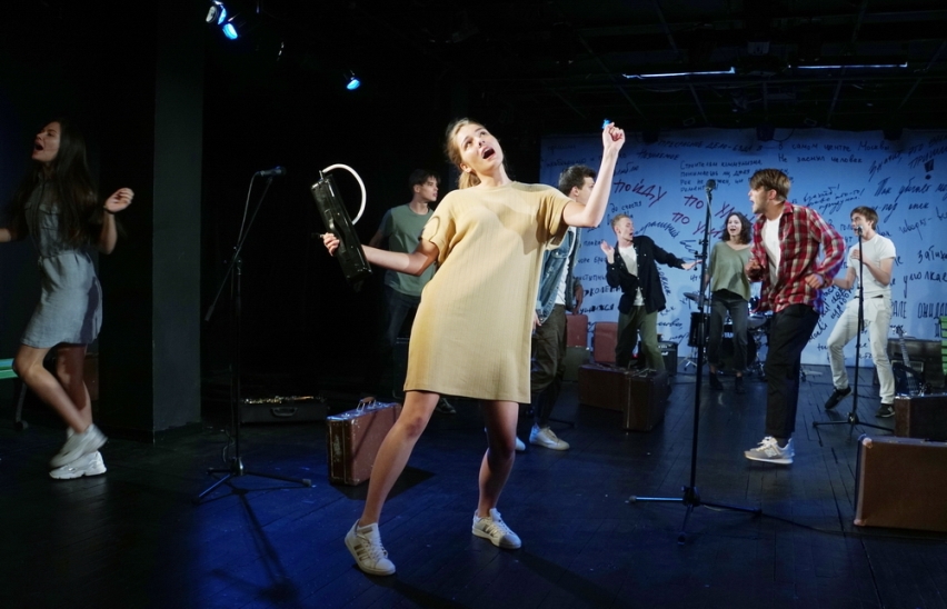 А я пойду по улице, по улице...