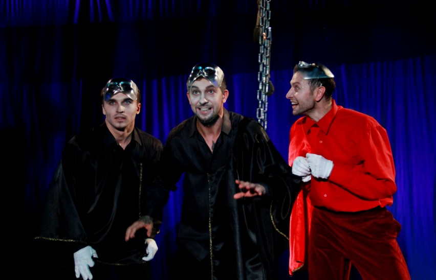 Бал неспящих...