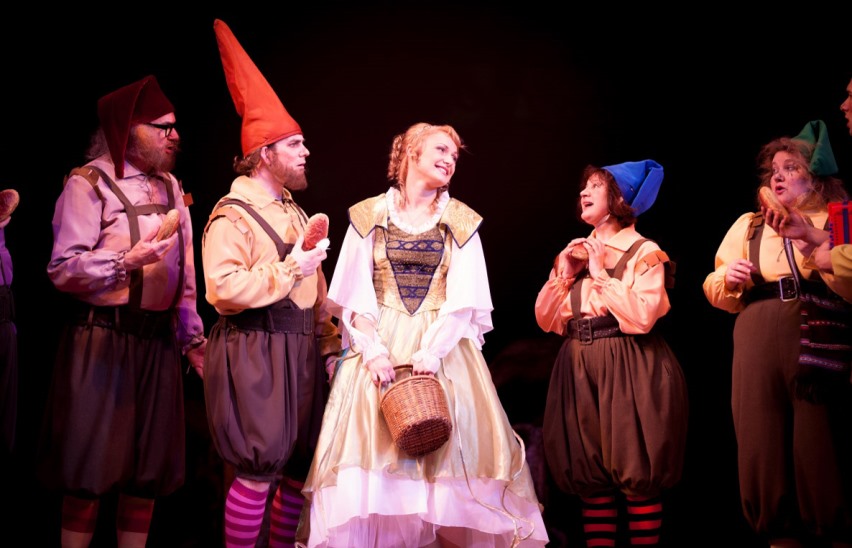 Белоснежка и семь гномов