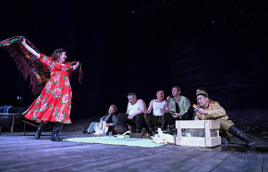 Белый пароход