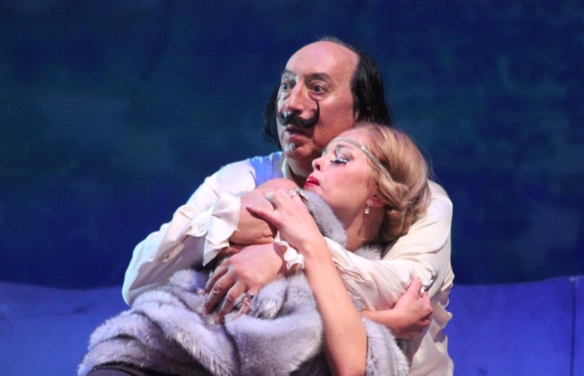 Дали и испанская королева из Казани