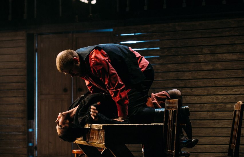 Два вечера в веселом доме