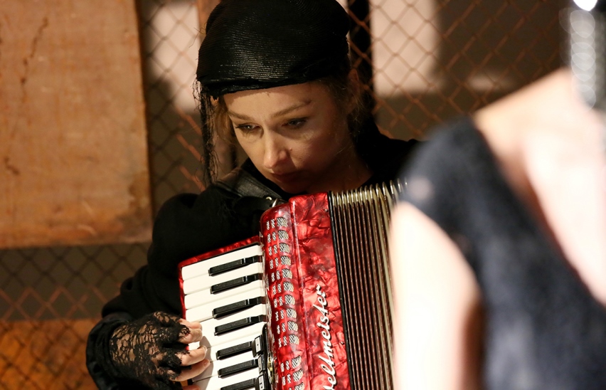 Эй, кто-нибудь