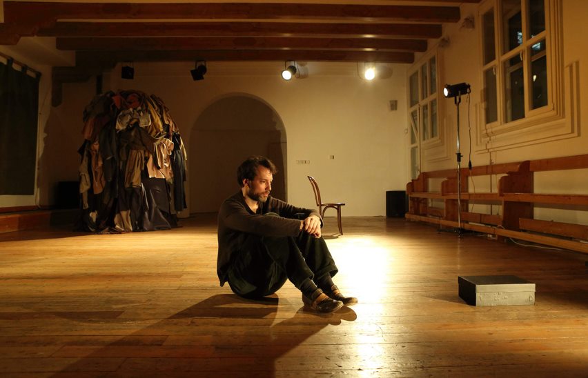 Иностранец