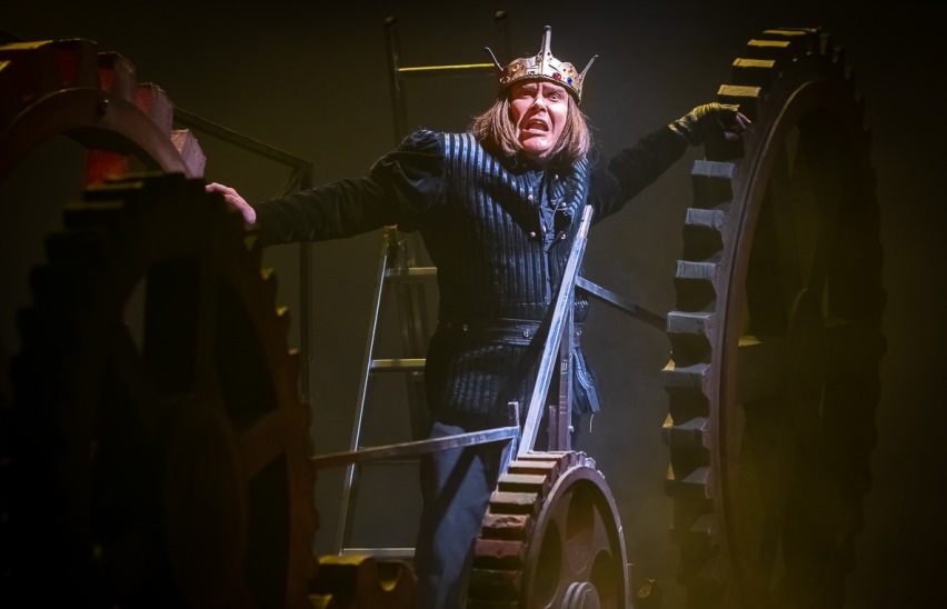 Истребление тиранов