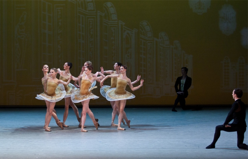 Классическая симфония