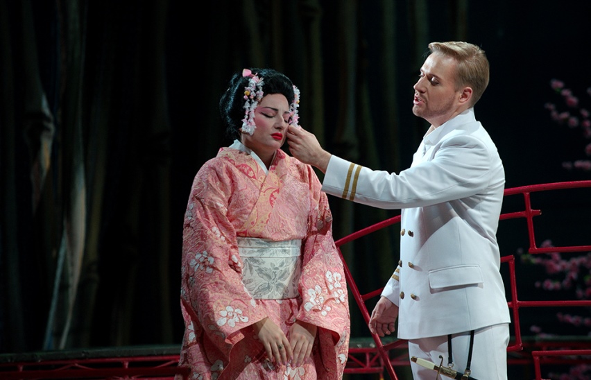 Мадам Баттерфлай