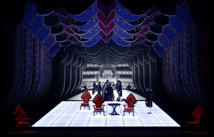 Маскарад. Воспоминания будущего