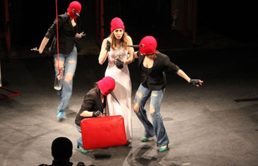 Миф о красной шапочке