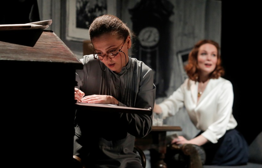 Мифический муж и его собака