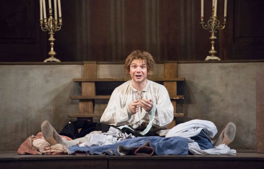 Слуга двух господ