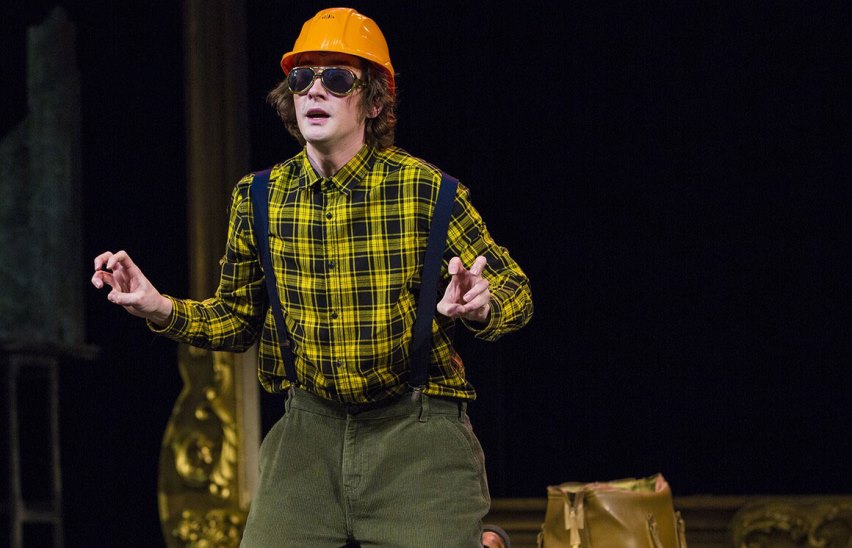 Театральный стриптиз