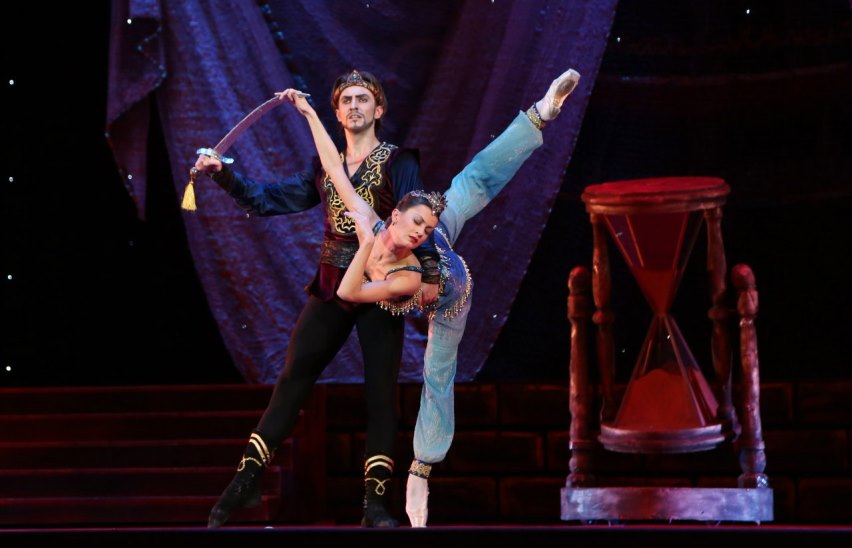 Тысяча и одна ночь.