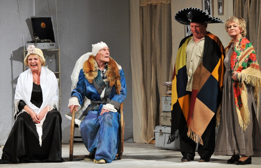 Жениха вызывали девочки