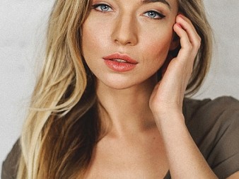 Полина Леонова