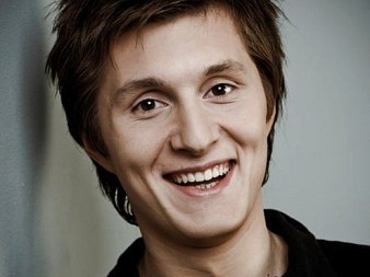 Олег Савцов