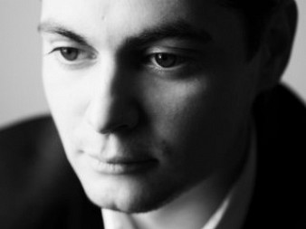 Рустам Ахмадеев